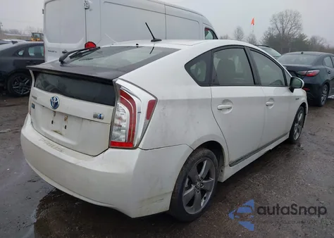 2013 Toyota Prius Three Se z USA, uszkodzony, nr VIN JTDKN3DU2D5612041